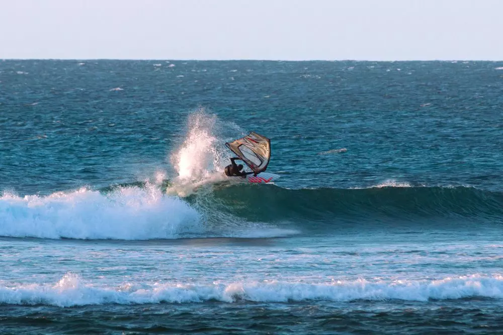 Severne Windsurf Segel S-1 PRO White 2023 7 Severne Windsurf Segel S-1 PRO White 2023 – Bild 5