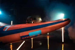 F-One Surf Wing STRIKE V2 B - FLAME / ABYSS 2022 14 F-One Surf Wing STRIKE V2 B - FLAME / ABYSS 2022 -Outlet FCS Store 31A5213 7 jpg