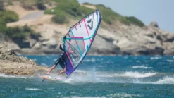 Duotone Windsurf Segel IDOL LTD C02:Blue-Off.White 2021 -Outlet FCS Store DUOTONE SAILS 2021 Gallery Idol LTD 01 25 jpg