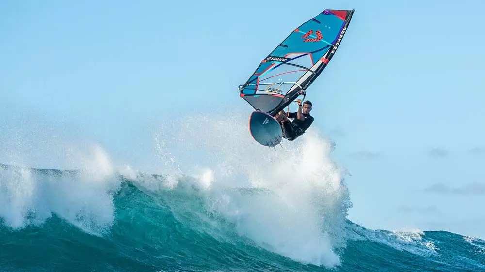 Duotone Windsurf Segel Super_Star C07:grey/turquoise 2022 6 Duotone Windsurf Segel Super_Star C07:grey/turquoise 2022 – Bild 4