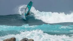 Duotone Windsurf Segel Super_Hero C02:coral 2023 19 Duotone Windsurf Segel Super_Hero C02:coral 2023 -Outlet FCS Store DUOTONE SAILS 2023 Super Hero Gallery 08 21