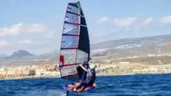 Duotone Windsurf Segel Warp_Foil 20.23 C31:white/black 2023 -Outlet FCS Store DUOTONE SAILS 2023 Warp Foil 2023 Gallery 05 5 jpg