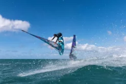 Fanatic Windsurfboard FreeWave TE Wave Board 2022 -Outlet FCS Store FreeWaveTE Arthur Fanatic ByFishbowldiaries PAV5930 7 jpg