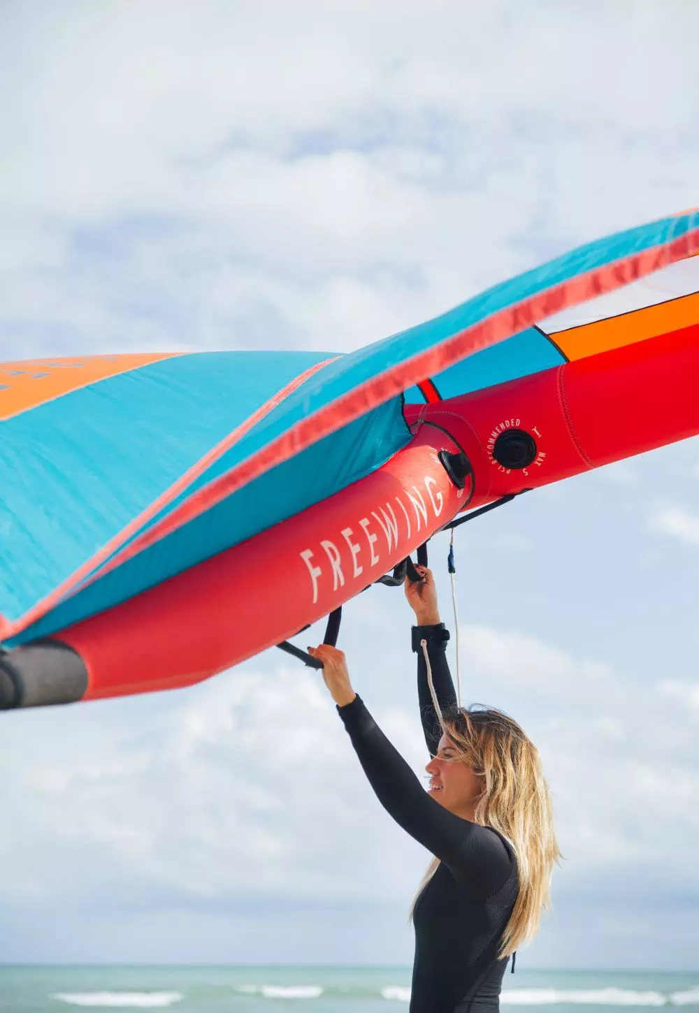 FreeWing Surf Wing GO WINDOW Orange And Teal 2023 12 FreeWing Surf Wing GO WINDOW Orange And Teal 2023 – Bild 10