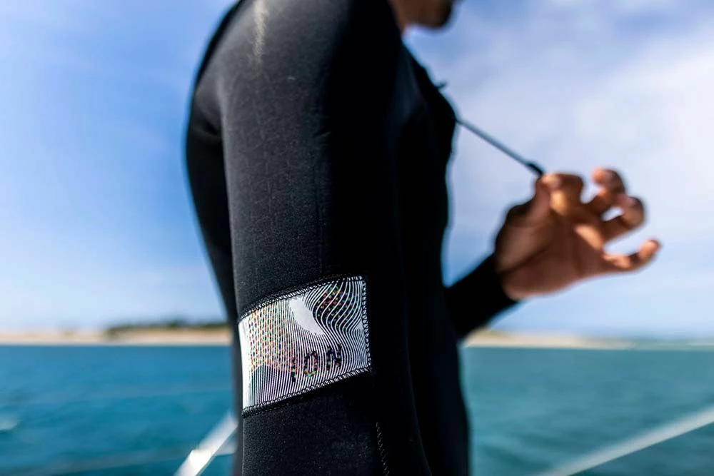 ION Neoprenanzug Seek Core Shorty LS Front Zip 2/2 Herren Shorty 664 Petrol 2023 7 ION Neoprenanzug Seek Core Shorty LS Front Zip 2/2 Herren Shorty 664 Petrol 2023 – Bild 5