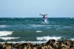 Duotone Surf Wing Unit (Sri Lanka) C03:white/salmon-rose 2023 17 Duotone Surf Wing Unit (Sri Lanka) C03:white/salmon-rose 2023 -Outlet FCS Store JeromeCloetens Unit23 SkyStyle Ireland by HenningNockel Duotone Fanatic 7672 65