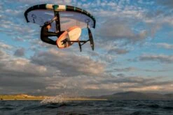 Duotone Surf Wing Unit (Sri Lanka) C03:white/salmon-rose 2023 19 Duotone Surf Wing Unit (Sri Lanka) C03:white/salmon-rose 2023 -Outlet FCS Store NiaSuardiaz Unit23 SkySurf Ireland by SimonCrowther Duotone Fanatic D6I6970 65