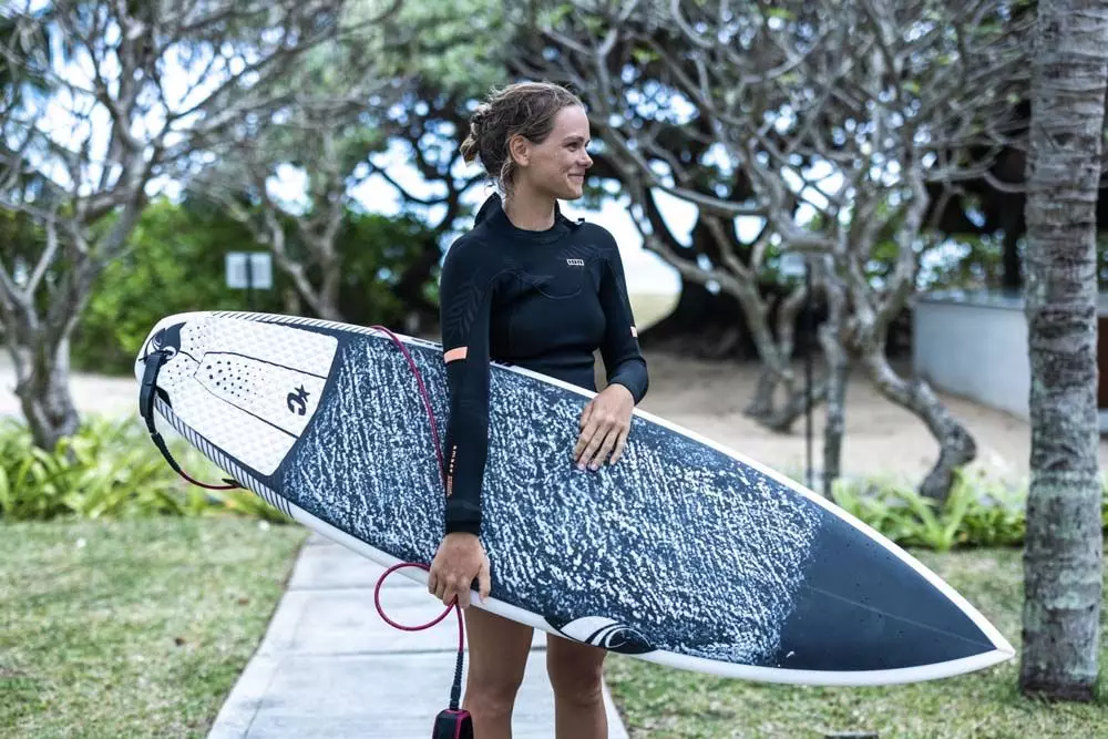 ION Neoprenanzug Amaze Hot Shorty 1.5 LS Front Zip Damen Shorty 991 Capsule-pink 2023 11 ION Neoprenanzug Amaze Hot Shorty 1.5 LS Front Zip Damen Shorty 991 Capsule-pink 2023 – Bild 9