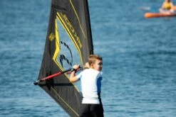 Point 7 Windsurf Segel SKOOL Beginners Black/ Yellow 2022