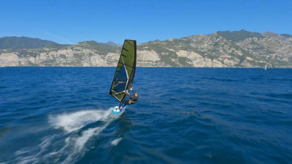 Point 7 Windsurf Segel SLASH Green 2023 6 Point 7 Windsurf Segel SLASH Green 2023 – Bild 4